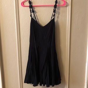 Flow Dress with Detailed Back